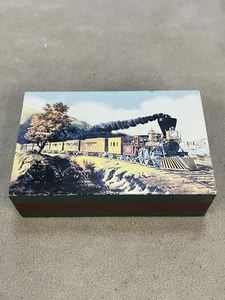 Vintage Enesco Schmuckkästchen mit Spieluhr und dem "American Express Train - Bild 1 von 9