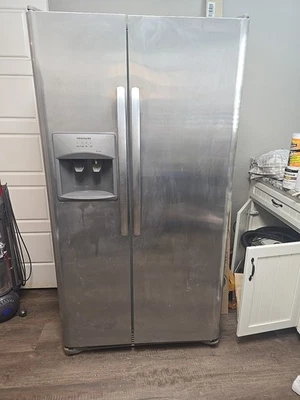 FridgeAire PurePour Water Ice Refrigerator Filter FPPWFU01 - Image 1 of 4