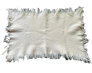 Baby Puppe Wolldecke 18x27 einfarbig beige weich dicke Fransenkanten Vintage - Bild 1 von 6