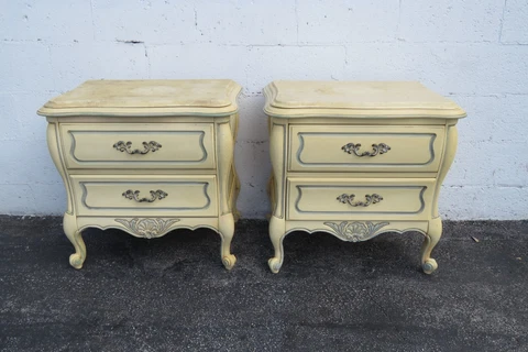 Hickory French Shabby Chic Painted Nightstands Bedside End Tables a Pair 4040 Cover