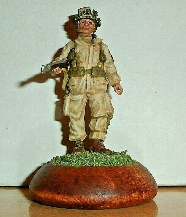 70mm ? US Army 101st Airborne Screaming Eagles painted- ALL METAL - Image 1 of 4