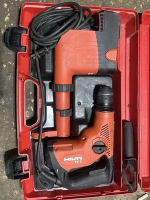 Hilti TE7 Hammer Drill SDS Rotary Hammer Used With Vacuum Attachment  Corded - Image 1 of 4