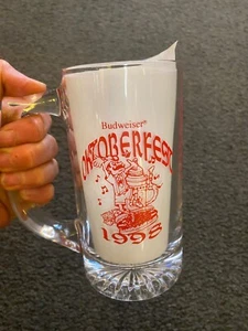 Tazza birra Budweiser Oktoberfest vintage 1998 vetro pietra - Foto 1 di 5