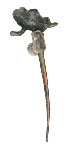 Brass Frog Yard Sprinkler with Stake & Hose Attachment Nice Patina Cover