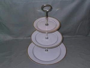 Spode Golden Eternity 3-stufiger Porzellan Hostess Kuchenteller Ständer Y8186 - Bild 1 von 3