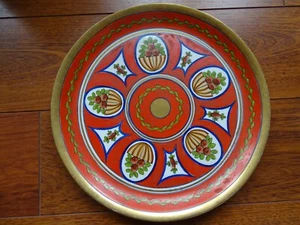 LA CHARENTAISE UN PLATEAU STYLE ART DECO FAIENCE DECOR PEINT A LA MAIN 32 cm - Foto 1 di 8