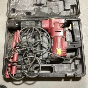 Taladro percutor eléctrico de demolición CENTRAL MACHINERY 10 amperios 120 voltios con estuche - Imagen 1 de 8