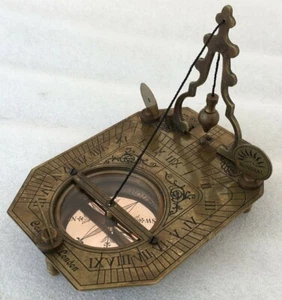 Sundial Compass Brass London Vintage Antique Compass Maritime - Picture 1 of 3