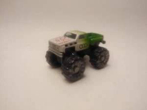 Audi Chevrolet Silverado vintage monster truck, white green, 1/64 pickup - Zdjęcie 1 z 5