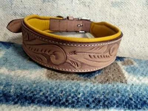 Shwaan Genuine Tooled Leather Dog Collar Floral M 13" -18" inches Christmas Day - Picture 1 of 5