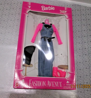 Barbie Fashions Avenue Jumpsuit, Top, Boots #14980 - Image 1 of 4