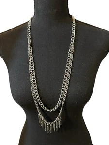 "Collar largo de doble hilo plateado con barras rectangulares de 18"" de largo" - Imagen 1 de 4