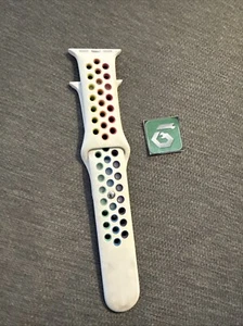 Apple Watch Nike Sport Band 40mm (38/41) Genuine OEM 2020 Rainbow Pride M/L Used - Zdjęcie 1 z 10