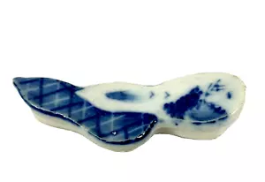 Chopstick Rest Double Gourd Japan Blue & White Porcelain Landscape Hashioki - Picture 1 of 2