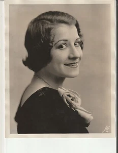 Vtg 1932 Nora Schiller Santa Cruz Alta California KFRC Staff Singer Signed? LOOK - Imagen 1 de 8