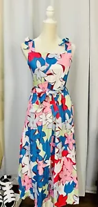 Women’s Dress - Picture 1 of 5