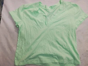 Women's Shrunken Short Sleeve V-Neck T-Shirt Universal Thread Green Size XL - Picture 1 of 5