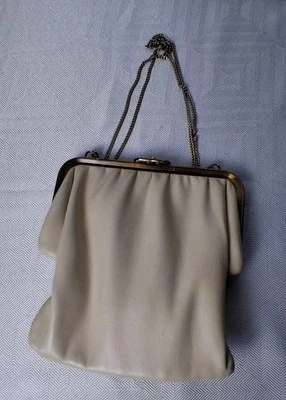 Retro/ VTG  Small Purse With Soft Faux Leather Chain Strap Metal Frame Classic - Image 1 of 4