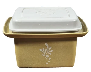 Contenedor cuadrado Tupperware vintage - 8 cm x 9 cm x 9 cm - Hecho en Australia - Imagen 1 de 7