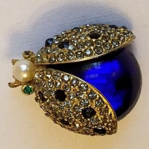 STUNNING VTG UNSIGNED BLUE CABOCHON BODY BEE DAZZLING PAVE BROOCH - Picture 1 of 7