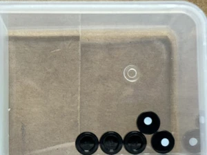 Lego Stck.-schwarze Fliese, Runde 1 x 1 mit Auge Pupille Offset-Nr. 98138-Stck 5 - Bild 1 von 1