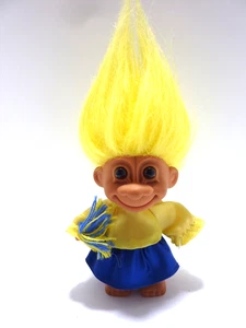 CHEERLEADER VINTAGE - Muñeca Russ Troll de 5" Uniforme Amarillo y Púrpura - Imagen 1 de 6