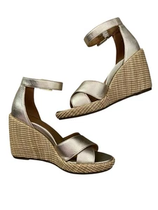 Vionic Marina Ankle Strap Wedge Sandal Women's Size 6 Metallic Gold Resort - Picture 1 of 21