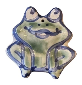 M. A. Hadley Stoneware Pottery Frog Signed Wall Plaque Ornament Farmhouse - Picture 1 of 4
