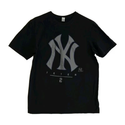 DEREK JETER New York Yankees Graphic T-shirt Adult Size Medium - Image 1 of 4