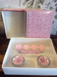Die Geschenkbox Glitterpond Schreibtisch Geschenkset für Frauen - Bild 1 von 5