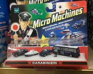 HASBRO MICRO MACHINES MICROMACHINES CARABINIERI Jeep Cherokee Bus Showcase SUV - Picture 1 of 3