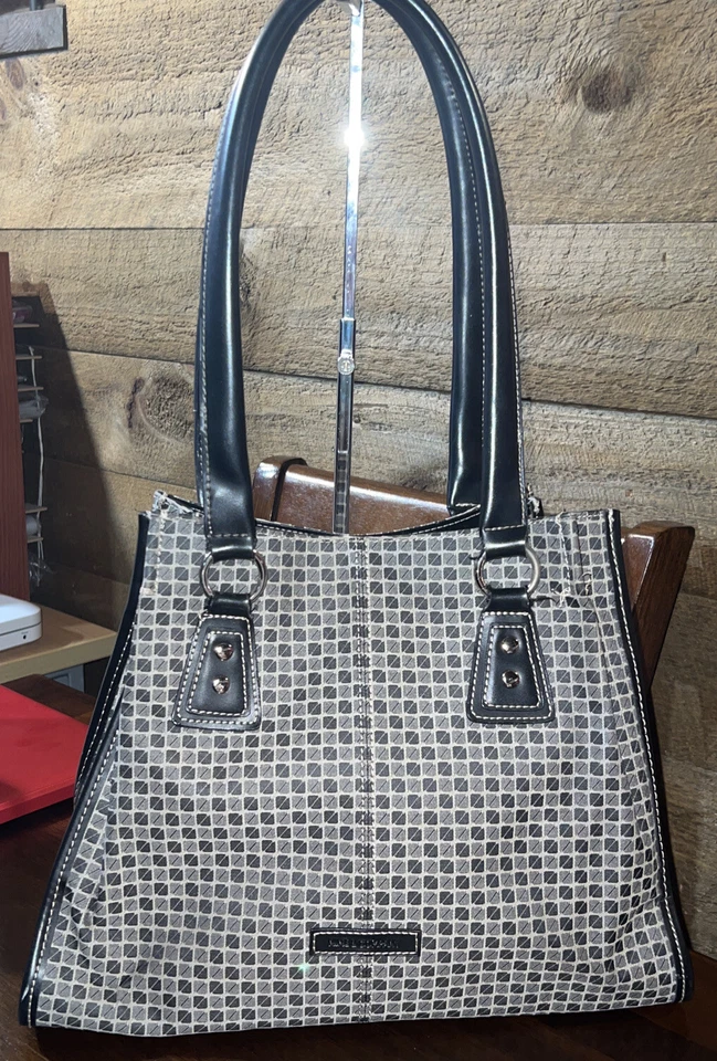 Nine & Co Bolso de Mano Cartera Bolso Hombro Espalda Gris Patrón Cuadrado Ligeramente Usado en Excelente Condición Foto 1 de 4