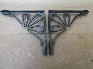 PAIR of 9" DAISY Cast Iron Vintage Victorian shelf Bracket Sink Cistern - Picture 1 of 1