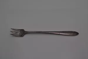 Oneida Heirloom Lasting Spring sterling silver 5 3/8" cocktail fork(s) no mono - Picture 1 of 2