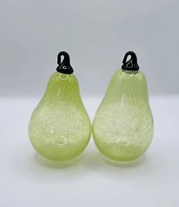 Two Pears Art Glass Hand Blown Yellow And Green Excellent Used Condition - Picture 1 of 7
