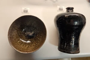 Kawaguchi81 schwarze japanische Vase + Kawaguchi70 Steingut Schale - Bild 1 von 10