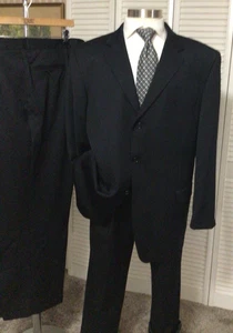 JONES NEW YORK MENS BLACK 3 BUTTON 2 PIECE SUIT SIZE: 48L PANTS 42x32 - Picture 1 of 12