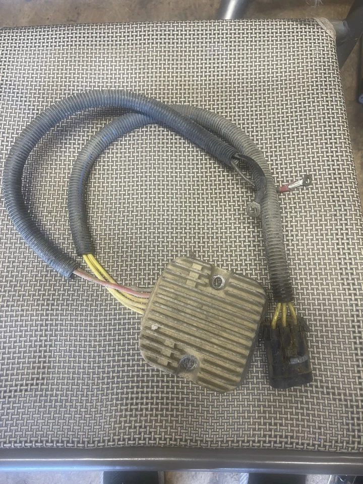 Nuevo regulador de voltaje rectificador apto para Polaris RZR ACE Sportsman 2012-2016 Foto 1 de 1