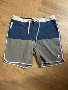 Vuori Mens Swim Suit Trucks Size 32 Board Short Beach Vacation Summer - Picture 1 of 6