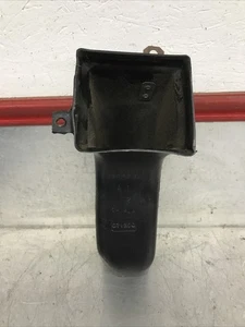 Conducto de aire lateral del conductor 88-94 Chevy Silverado Tahoe GMC Sierra Yukon 15667101 OEM - Imagen 1 de 4