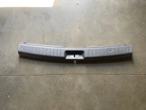 Bruch Hyundai Santa Fe 2007 Kofferraum Schweller Abdeckung Schutz 857752B000 - Bild 1 von 3