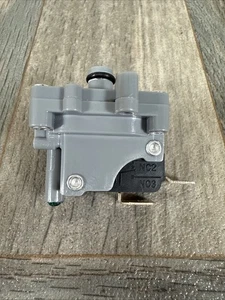 CleverSpa Water Pressure Flow Sensor Switch - BRAND NEW - Fix Not Heating - Picture 1 of 6