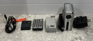 JVC GR-DVM75 MiniDV Camcorder * Bundled Accessories * Needs New Batteries - Picture 1 of 9