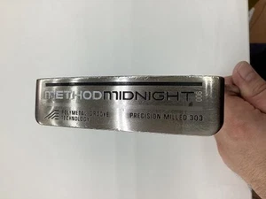 NIKE GOLF METHOD MIDNIGHT 006 34in Putter RH No Head Cover Free Shipping - Picture 1 of 6