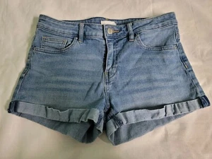 H&M Womens Cuffed Jean Shorts Size 36 or 6 Blue Denim Low Waist 2.5" Inseam - Picture 1 of 5
