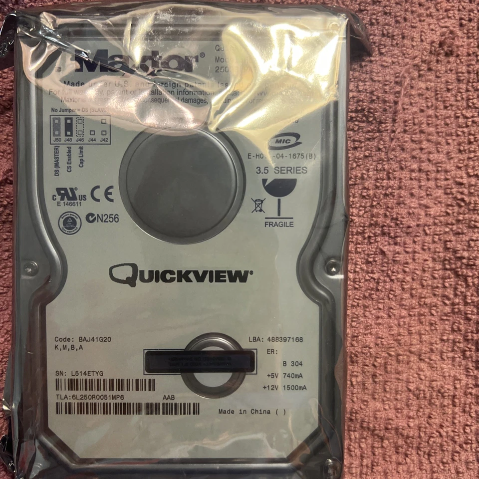 Maxtor Quickview 6L250R0 250GB IDE Hard Drive Code: BAJ41G20 K,M,B,  Mew - Image 1 of 3