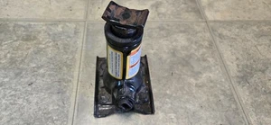 97 Ford Ranger bottle jack - Picture 1 of 3