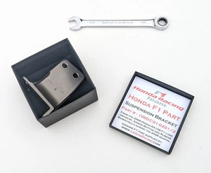 R30: Honda F1 titanium suspension part Formula 1 racecar motorsport engineering - Picture 1 of 8