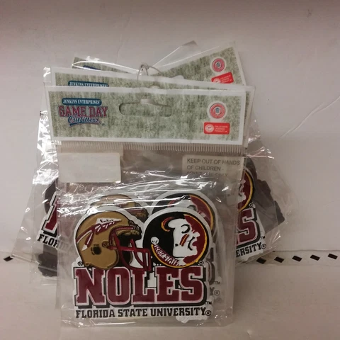 Lot of 12 Florida State University Seminoles Magnets.................. ......5G2 Cover