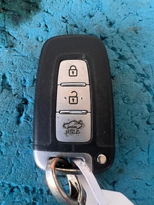 USED GENUINE 2012 KIA OPTIMA PLATINUM TF, 11-13, REMOTE KEY - Picture 1 of 3